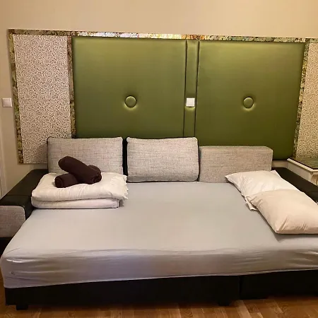 Apartmanhotel Rammstein Art Studio 3*