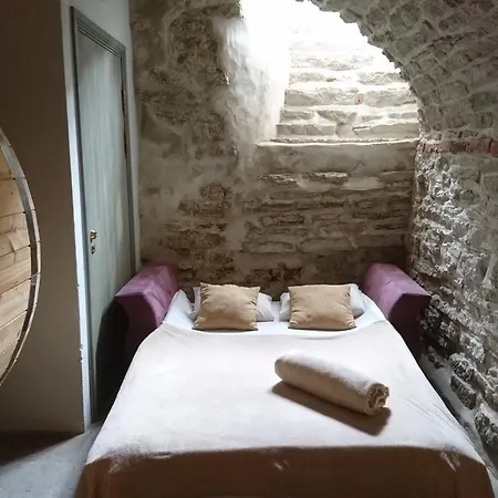 Apartmanhotel Rammstein Art Studio
